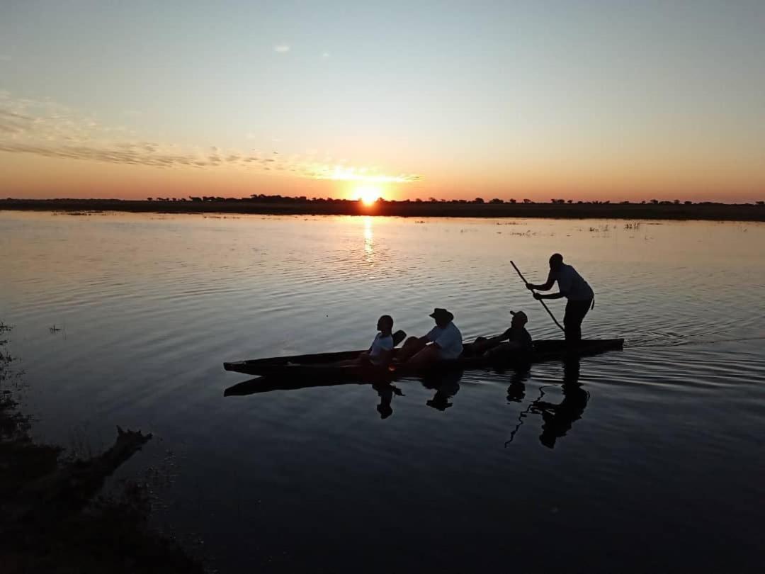 Xhabe Safari Lodge Chobe Muchenje Екстер'єр фото