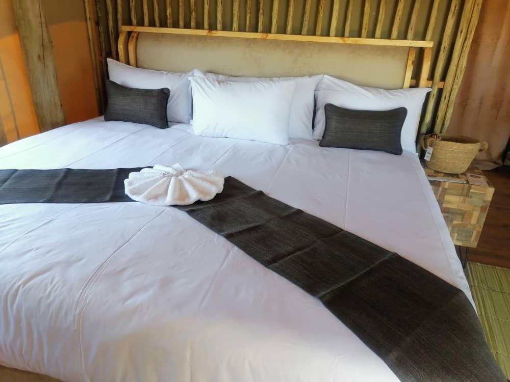 Xhabe Safari Lodge Chobe Muchenje Екстер'єр фото